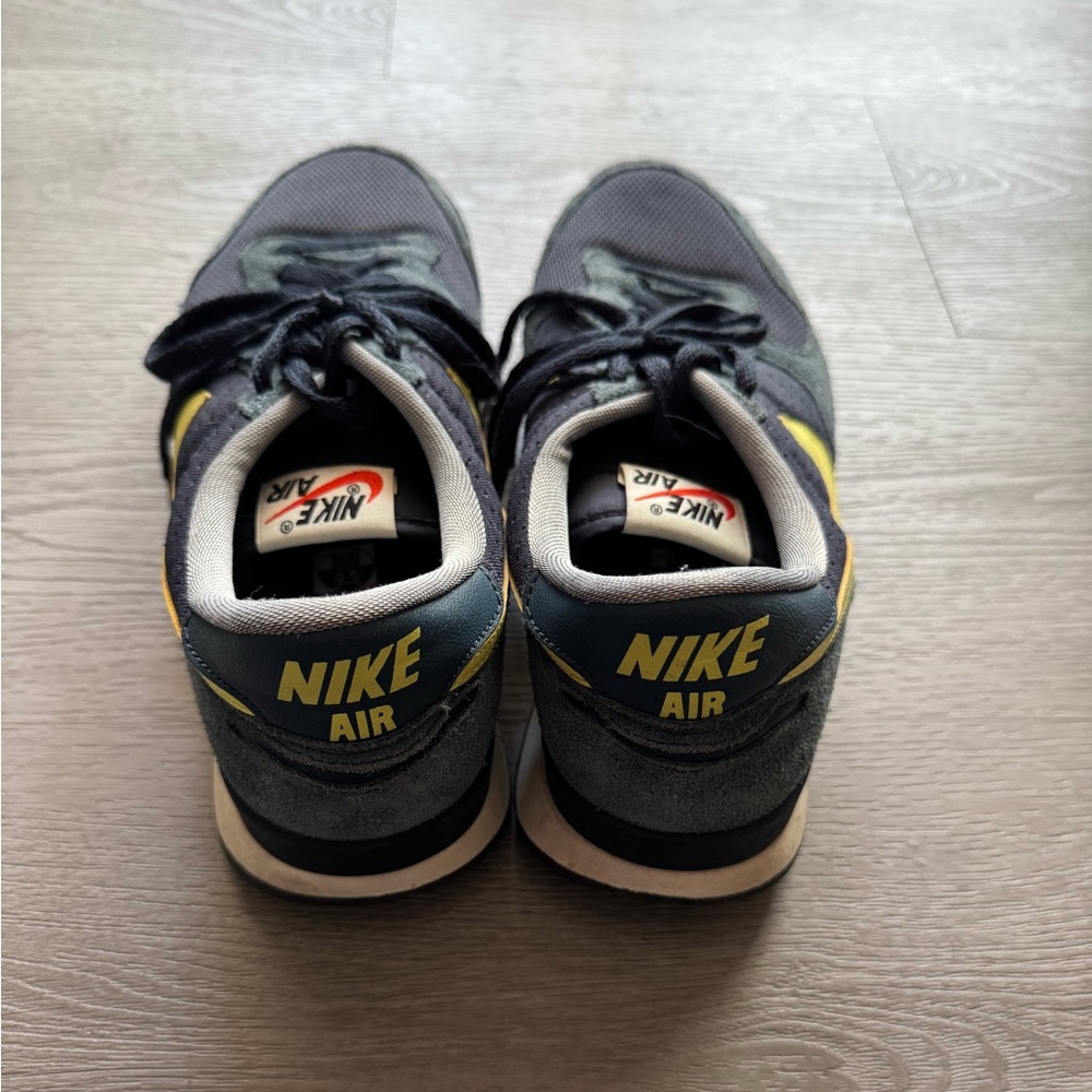Nike MD Valiant 'Limelight' Sneakers - Picture 3 of 13